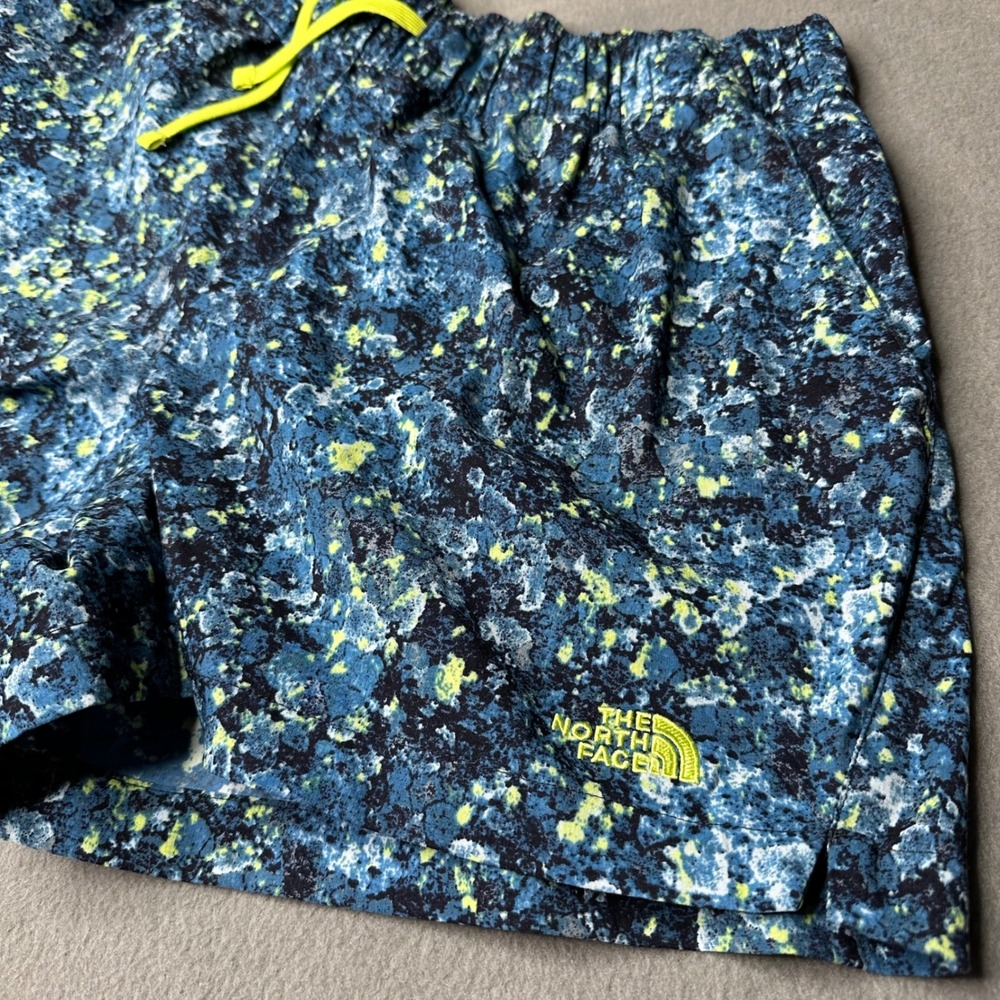 The North Face Shorts Womens‎ L Blue Abstract Splatter Print Hiking Athletic